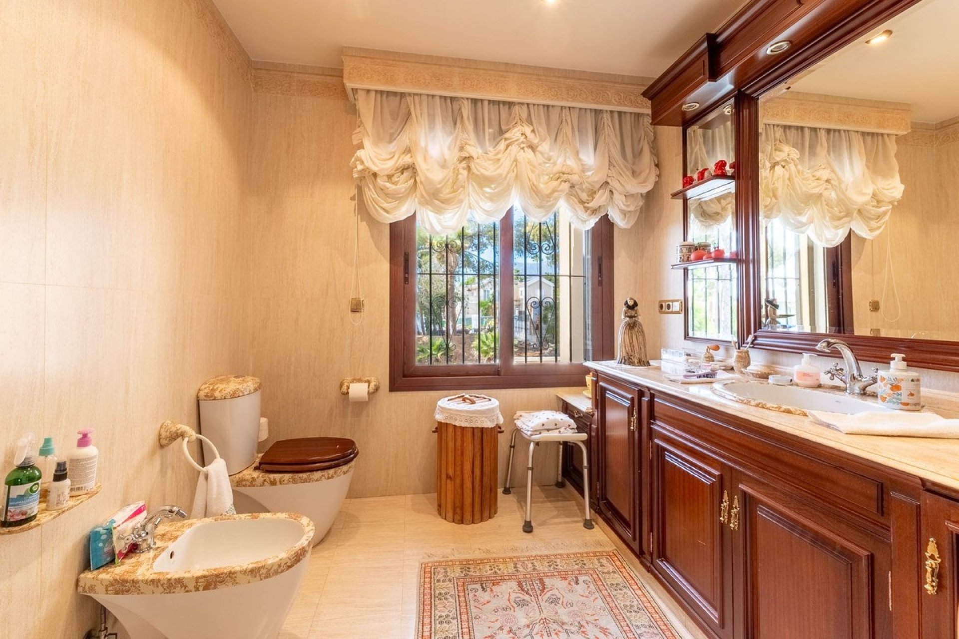 Resale - Villa - Marbella - Los Monteros