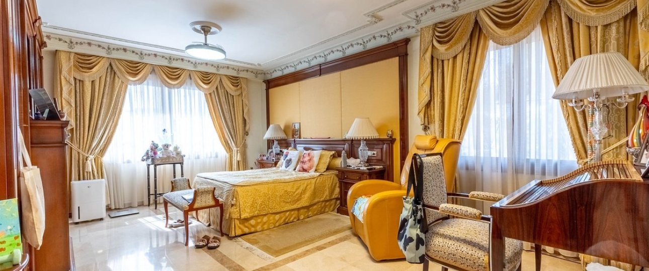 Resale - Villa - Marbella - Los Monteros