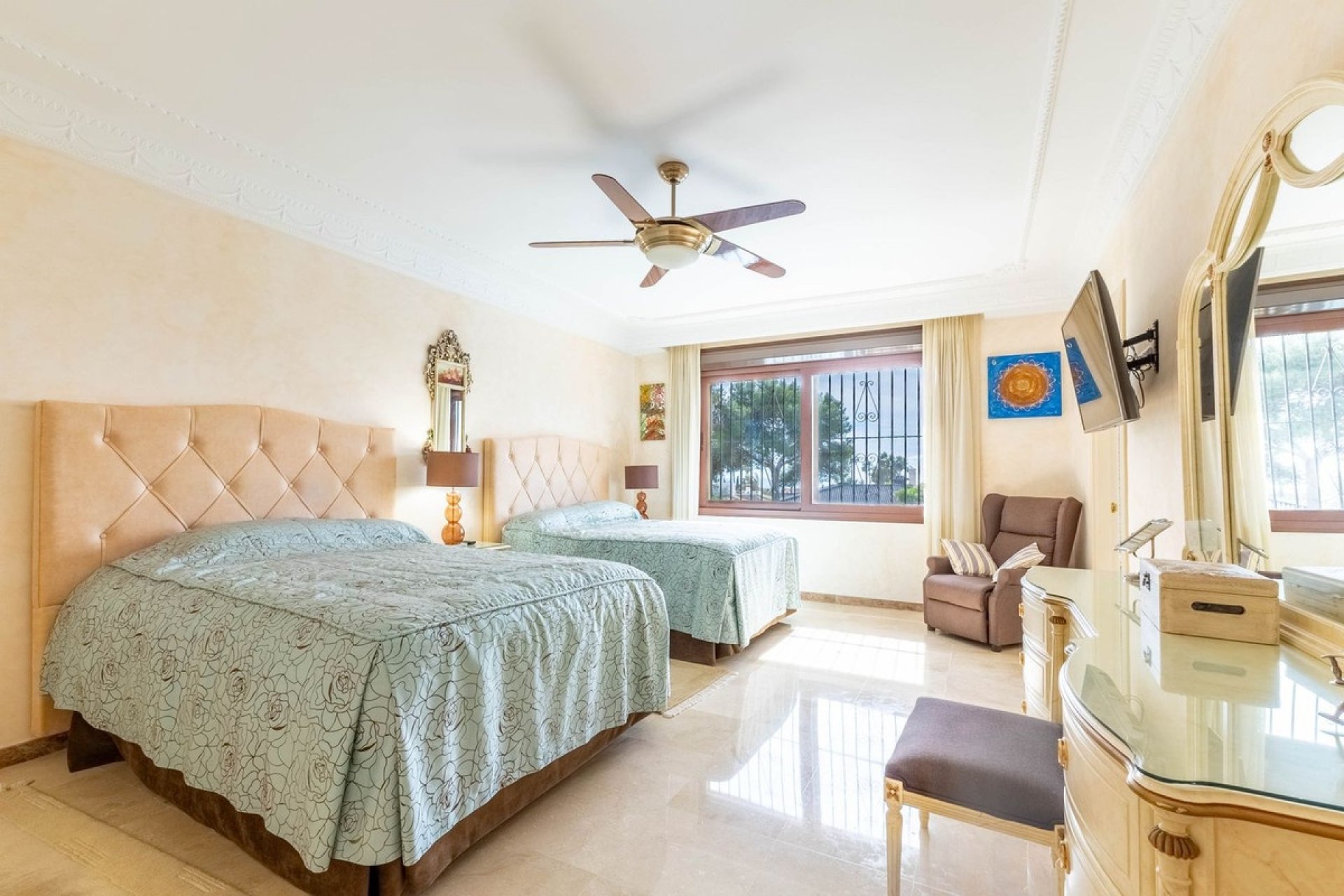 Resale - Villa - Marbella - Los Monteros