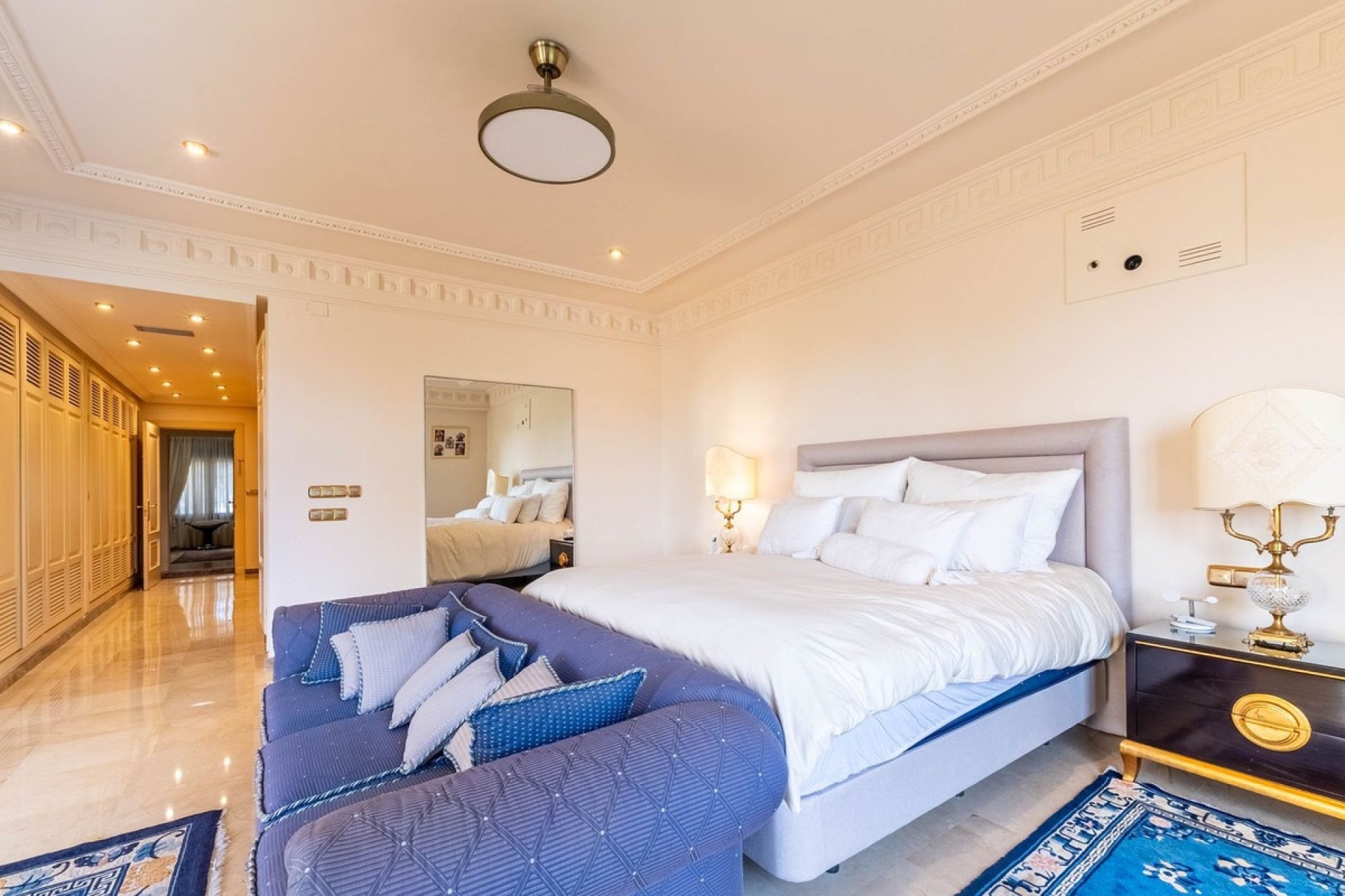Resale - Villa - Marbella - Los Monteros