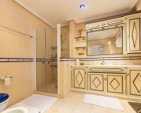 Resale - Villa - Marbella - Los Monteros