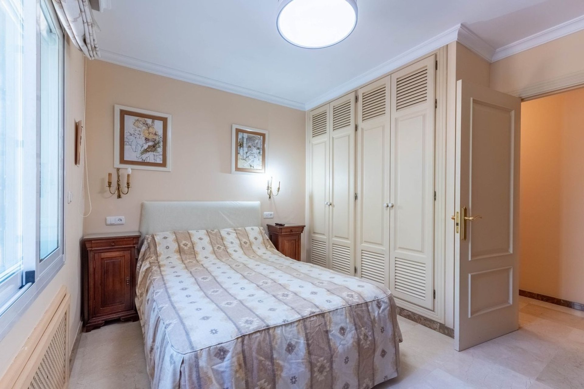 Resale - Villa - Marbella - Los Monteros