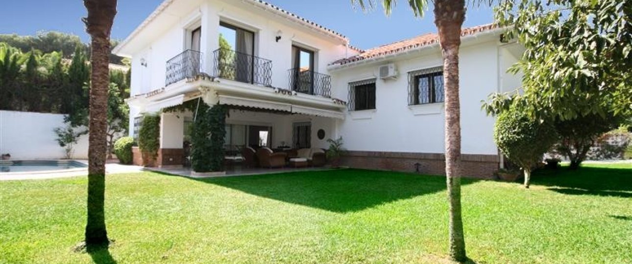 Resale - Villa - Marbella - Los Monteros