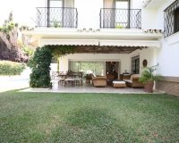 Resale - Villa - Marbella - Los Monteros