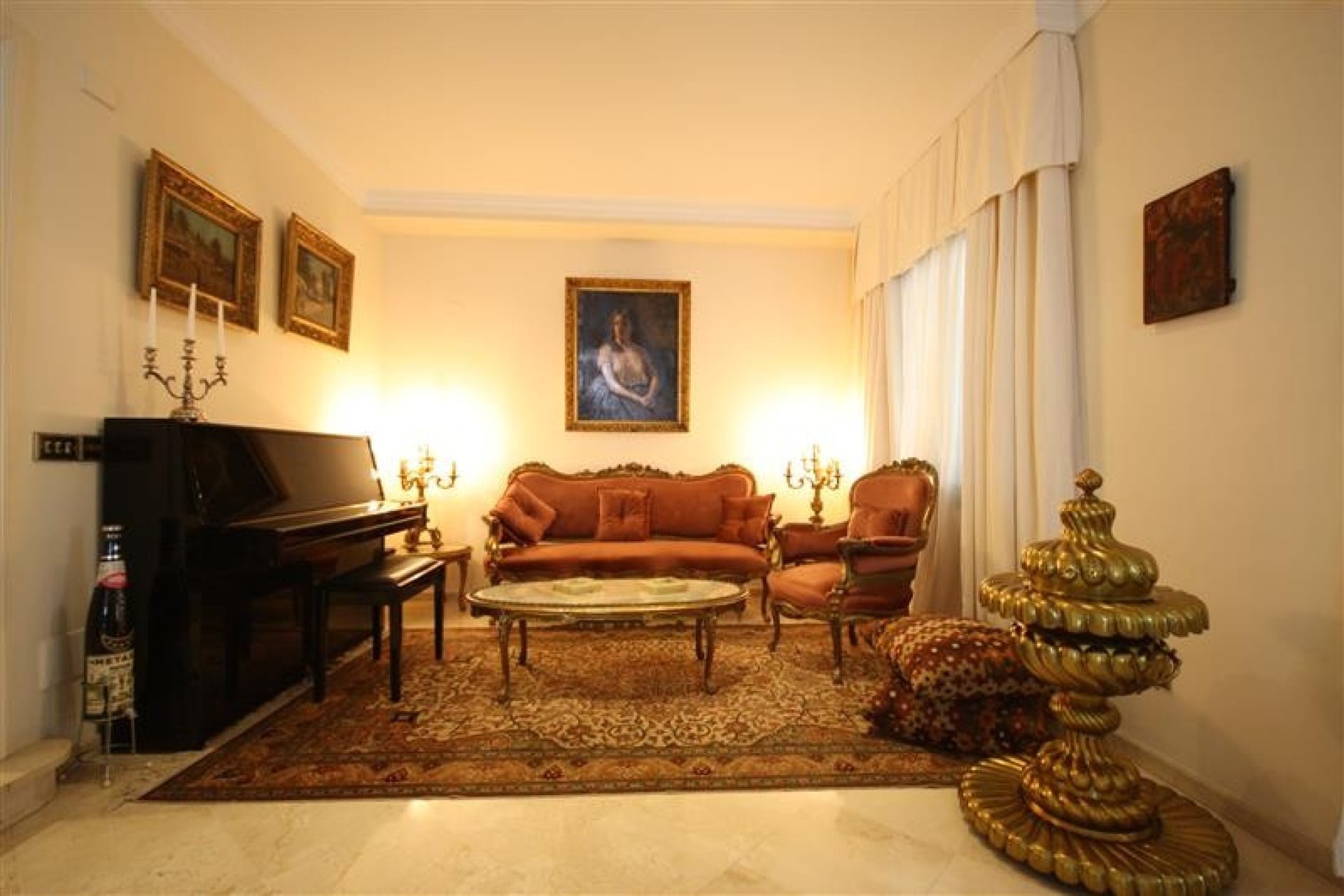 Resale - Villa - Marbella - Los Monteros
