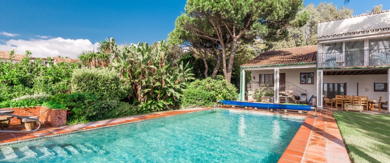 Resale - Villa - Marbella - Los Monteros