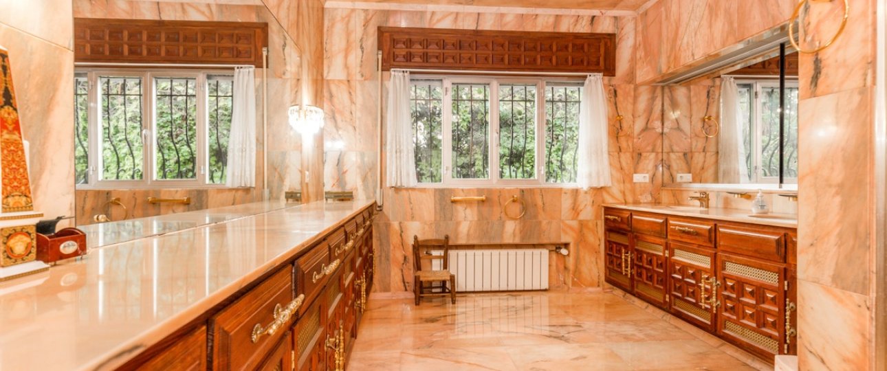 Resale - Villa - Marbella - Los Monteros
