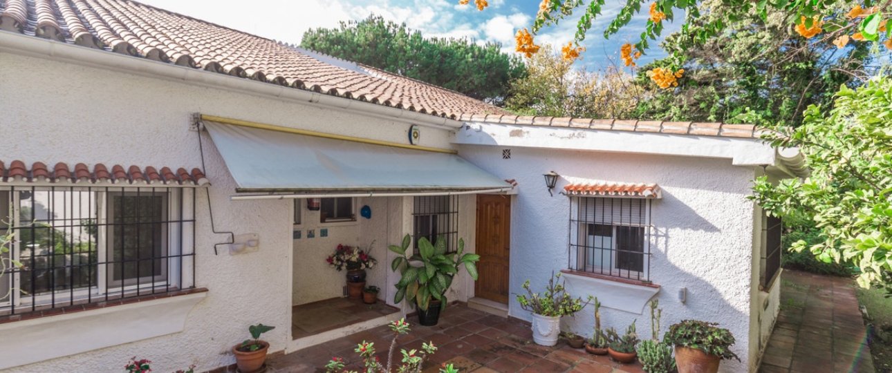 Resale - Villa - Marbella - Los Monteros