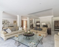 Resale - Villa - Marbella - Los Monteros