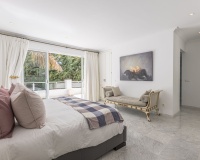 Resale - Villa - Marbella - Los Monteros