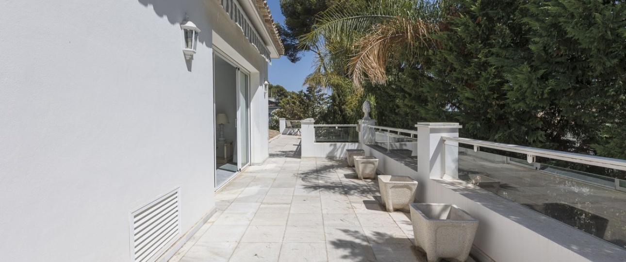 Resale - Villa - Marbella - Los Monteros