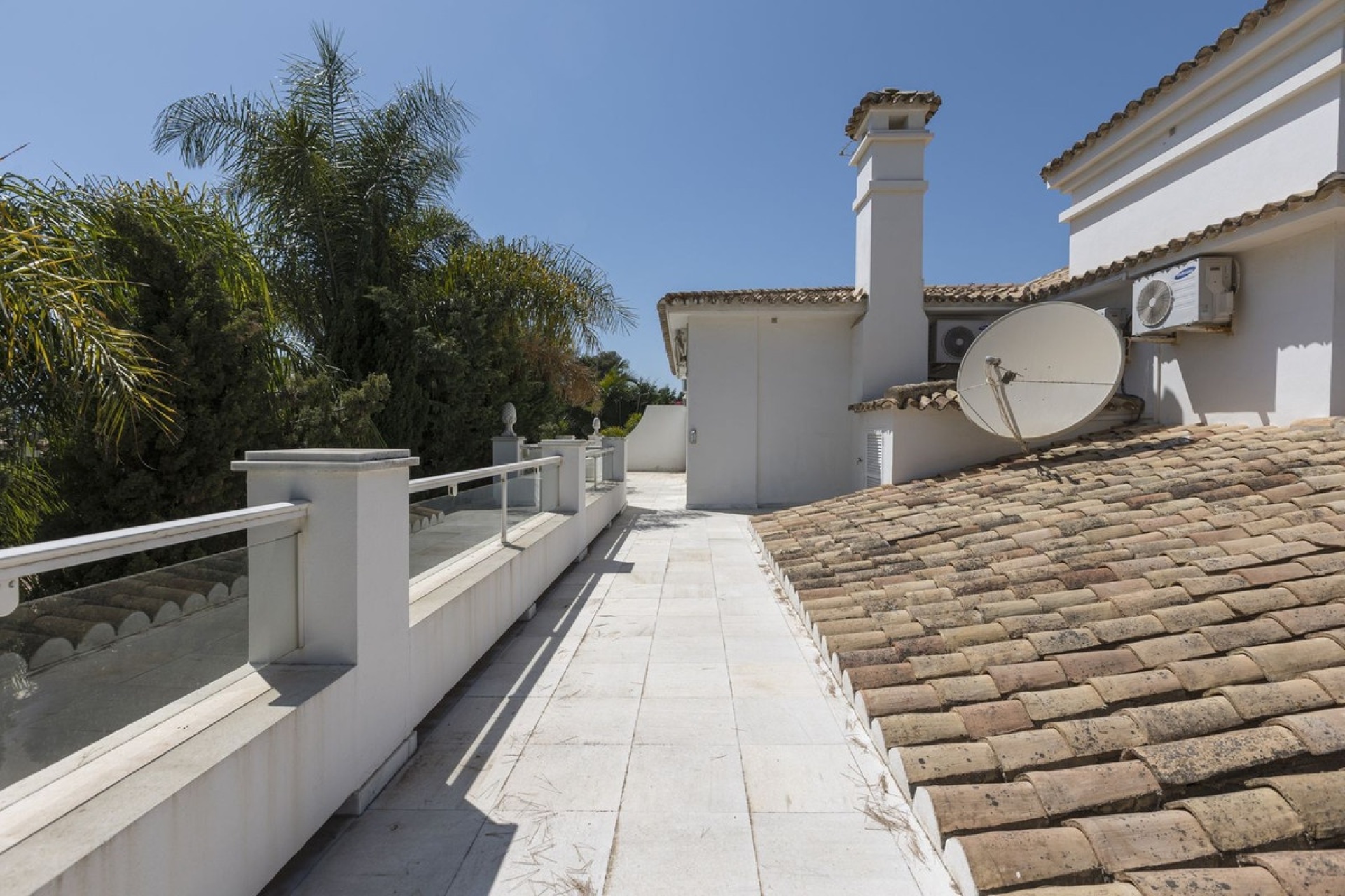 Resale - Villa - Marbella - Los Monteros