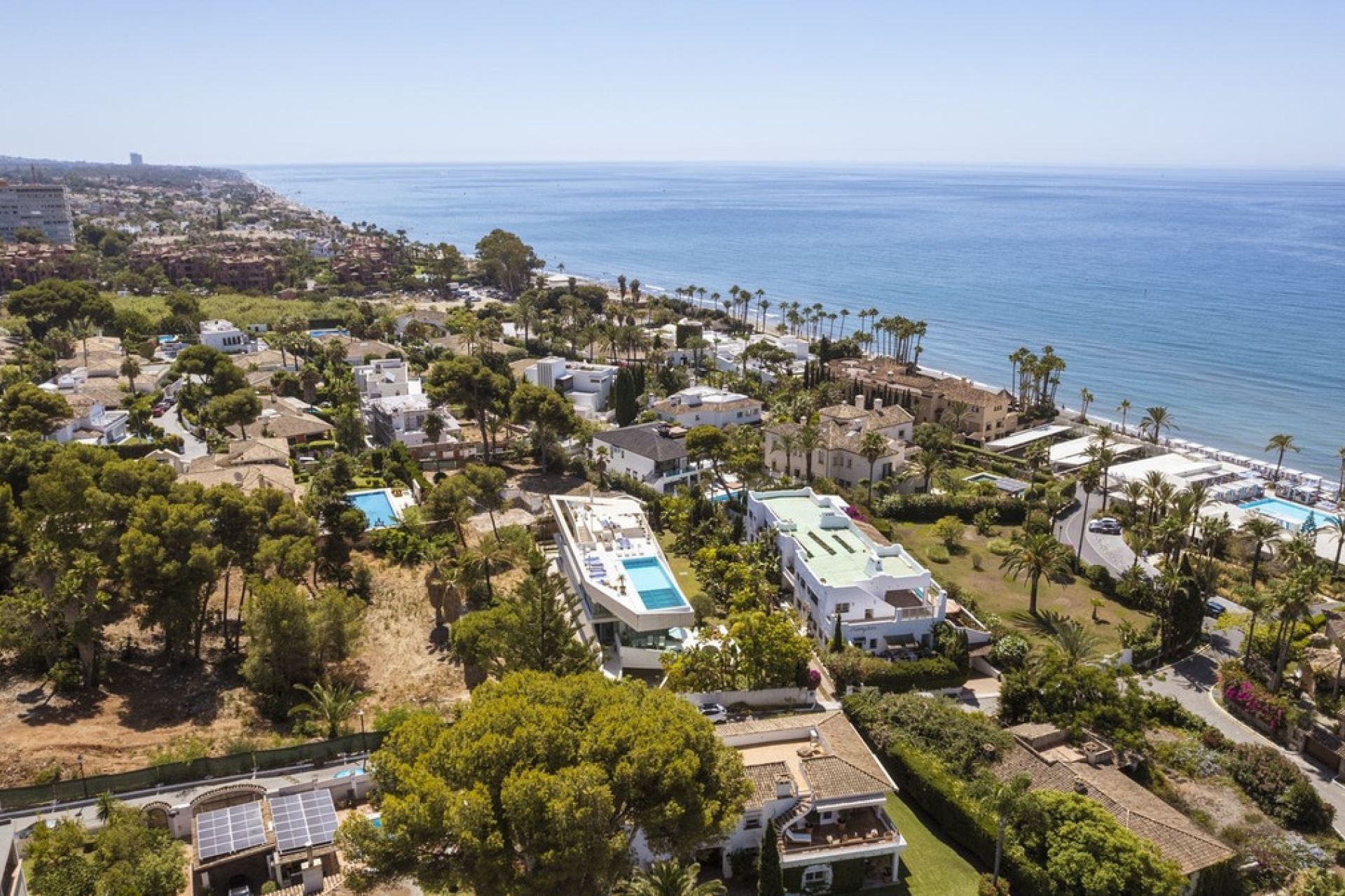 Resale - Villa - Marbella - Los Monteros