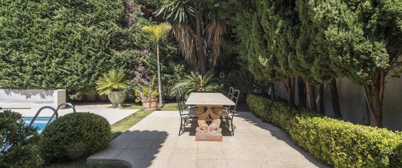 Resale - Villa - Marbella - Los Monteros