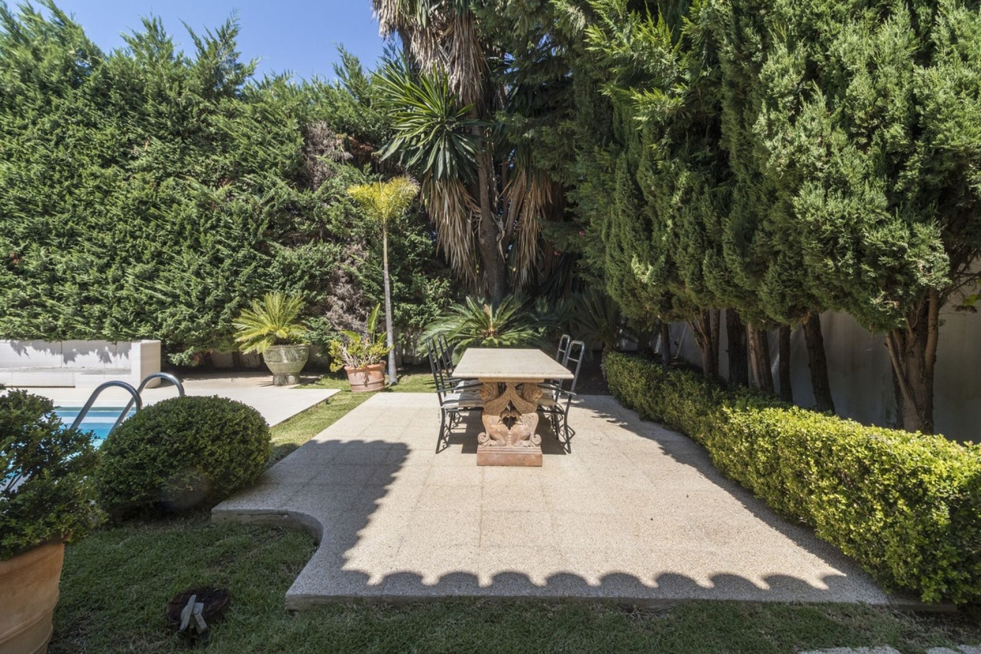 Resale - Villa - Marbella - Los Monteros