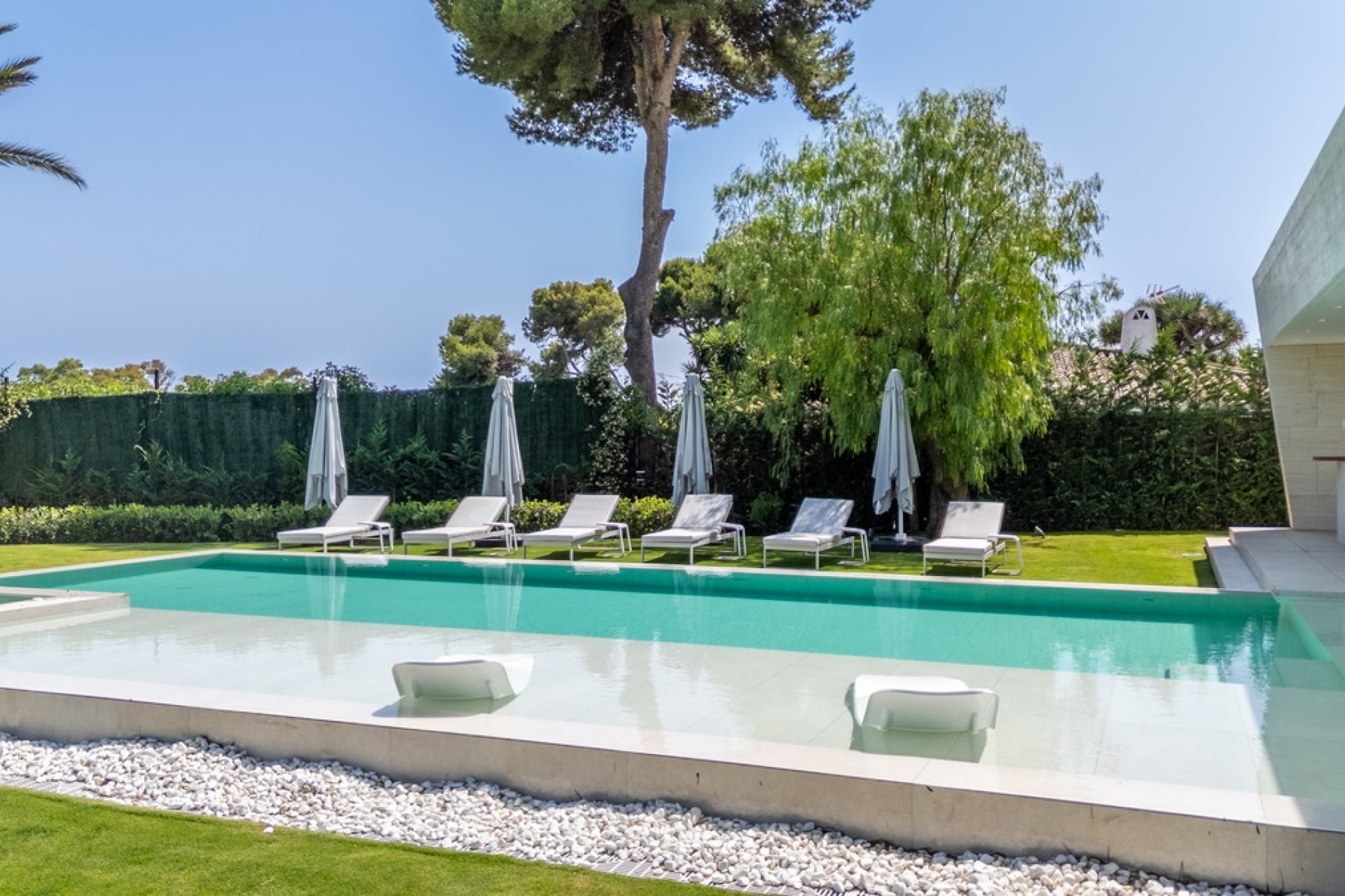Resale - Villa - Marbella - Los Monteros