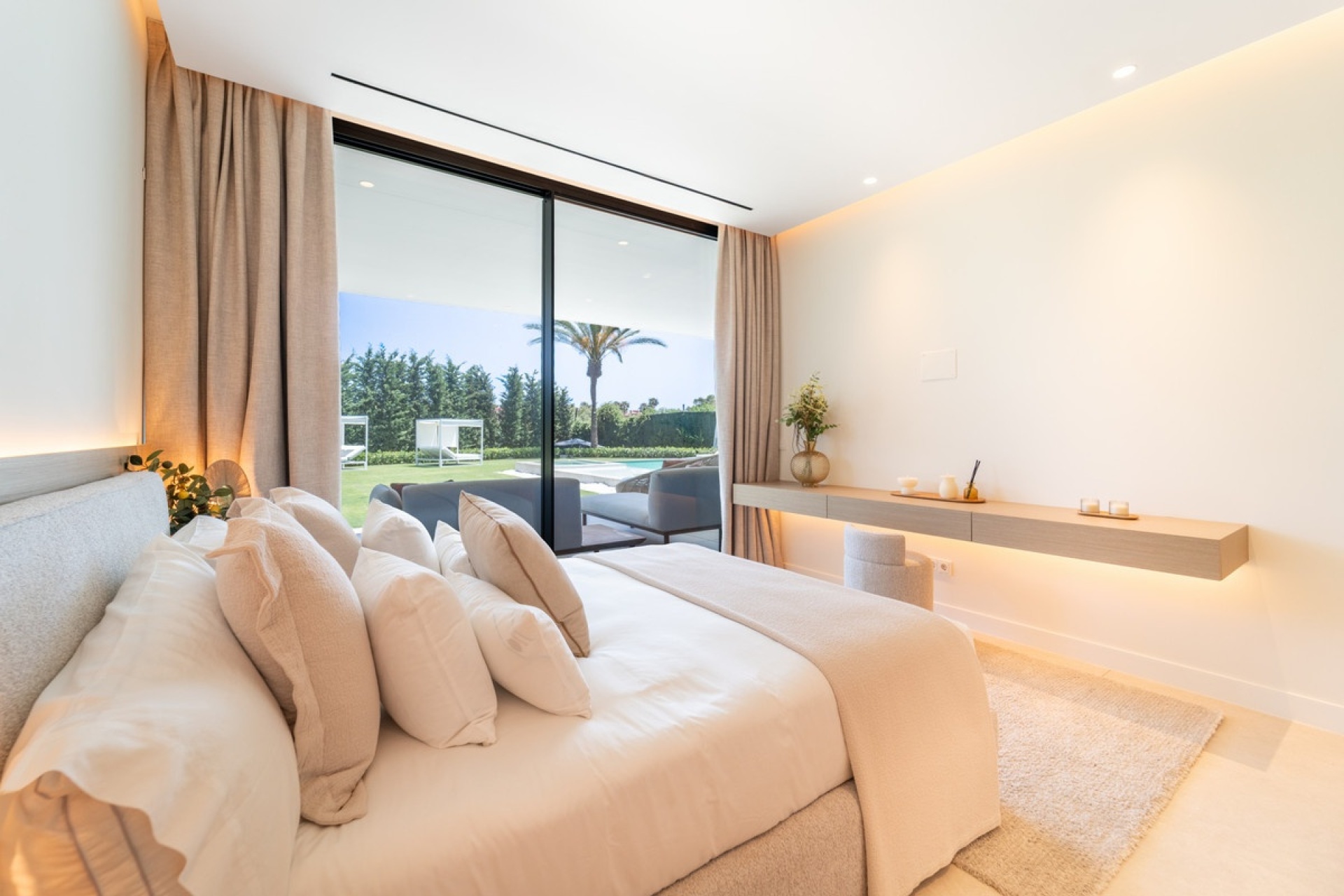 Resale - Villa - Marbella - Los Monteros