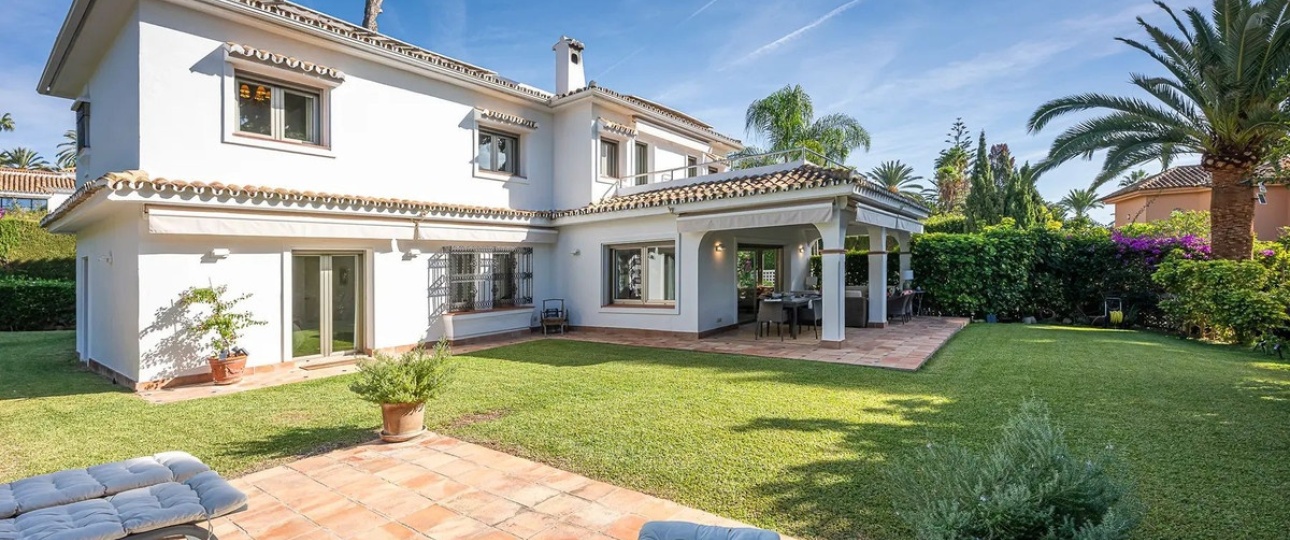Resale - Villa - Marbella - Los Monteros