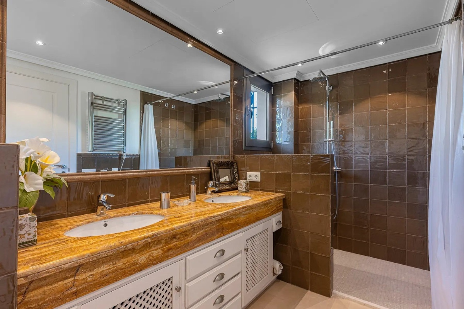 Resale - Villa - Marbella - Los Monteros
