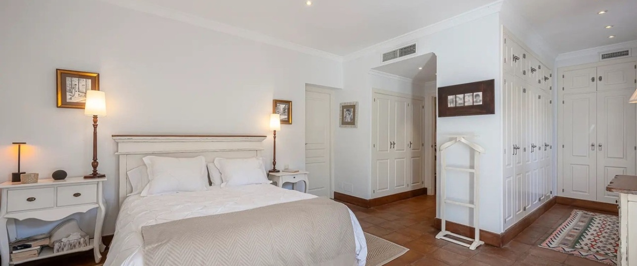 Resale - Villa - Marbella - Los Monteros