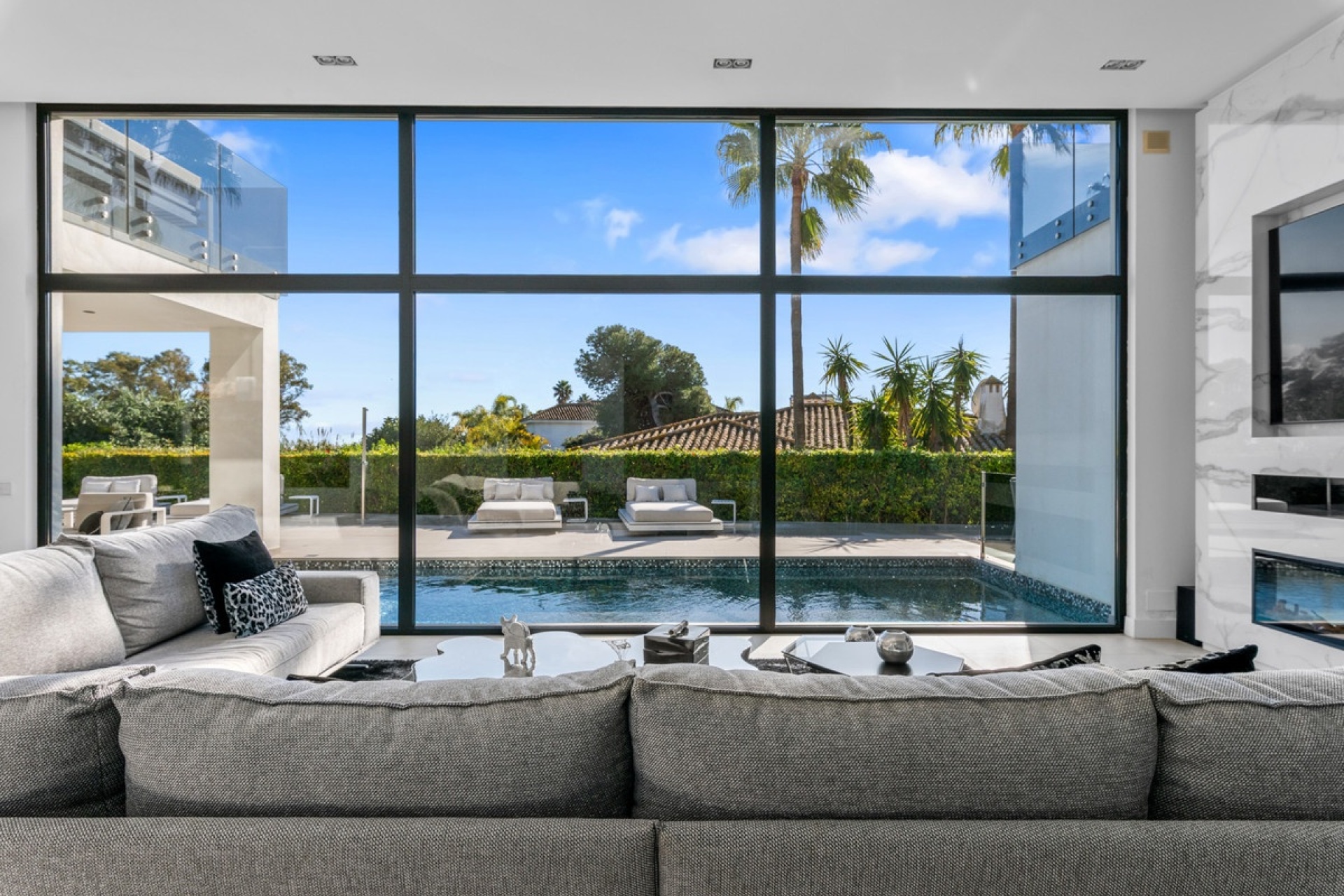 Resale - Villa - Marbella - Los Monteros