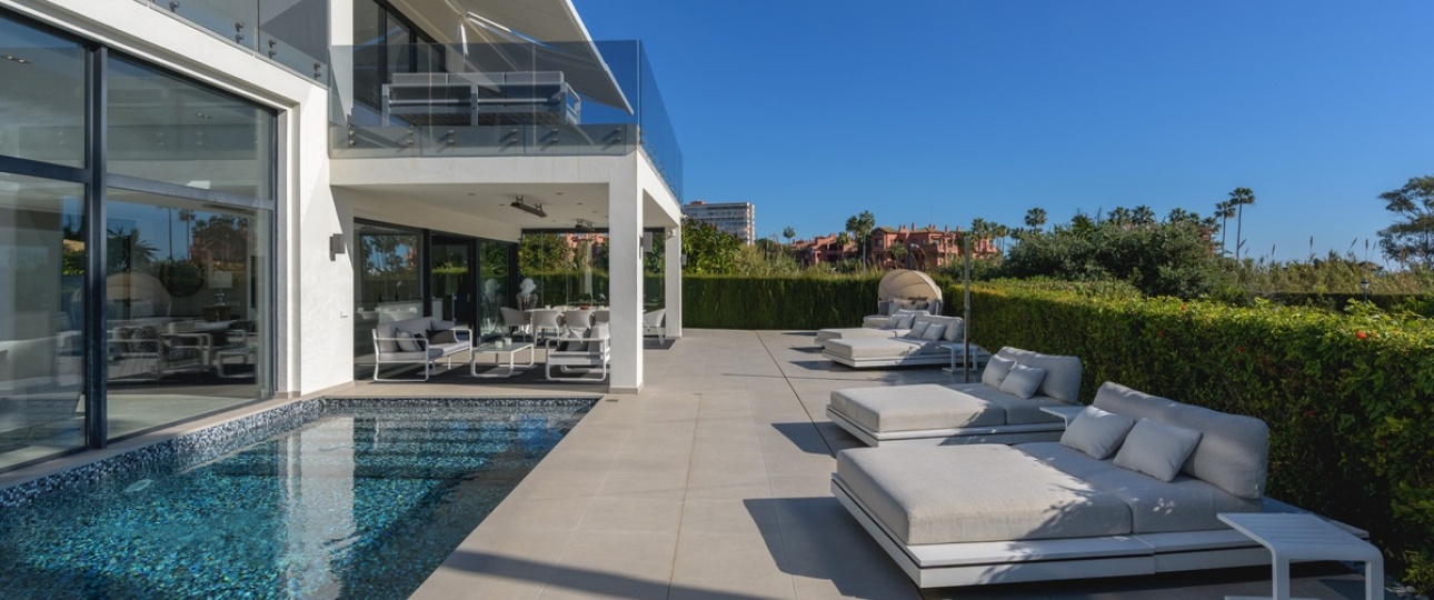 Resale - Villa - Marbella - Los Monteros
