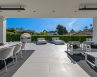 Resale - Villa - Marbella - Los Monteros
