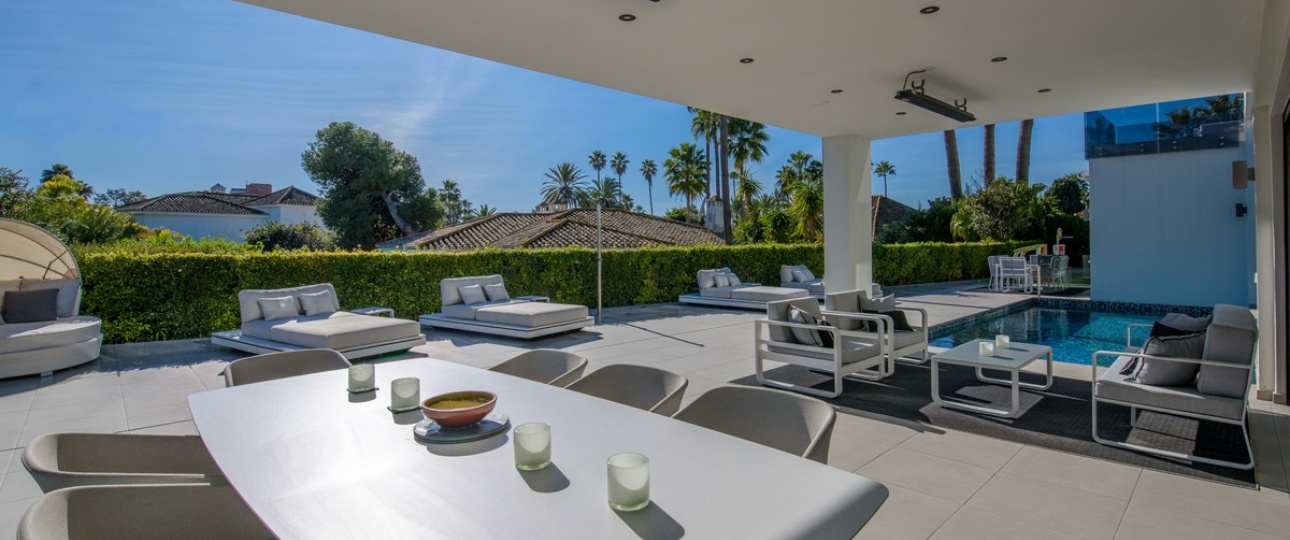 Resale - Villa - Marbella - Los Monteros