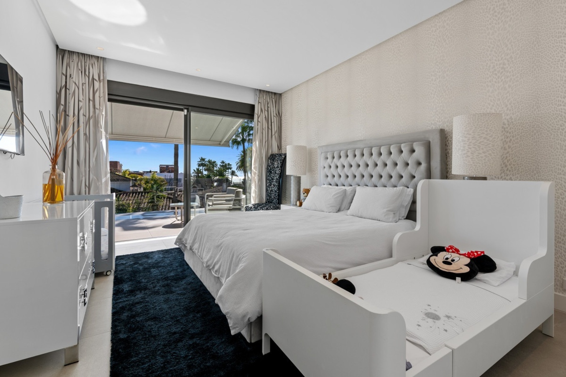 Resale - Villa - Marbella - Los Monteros