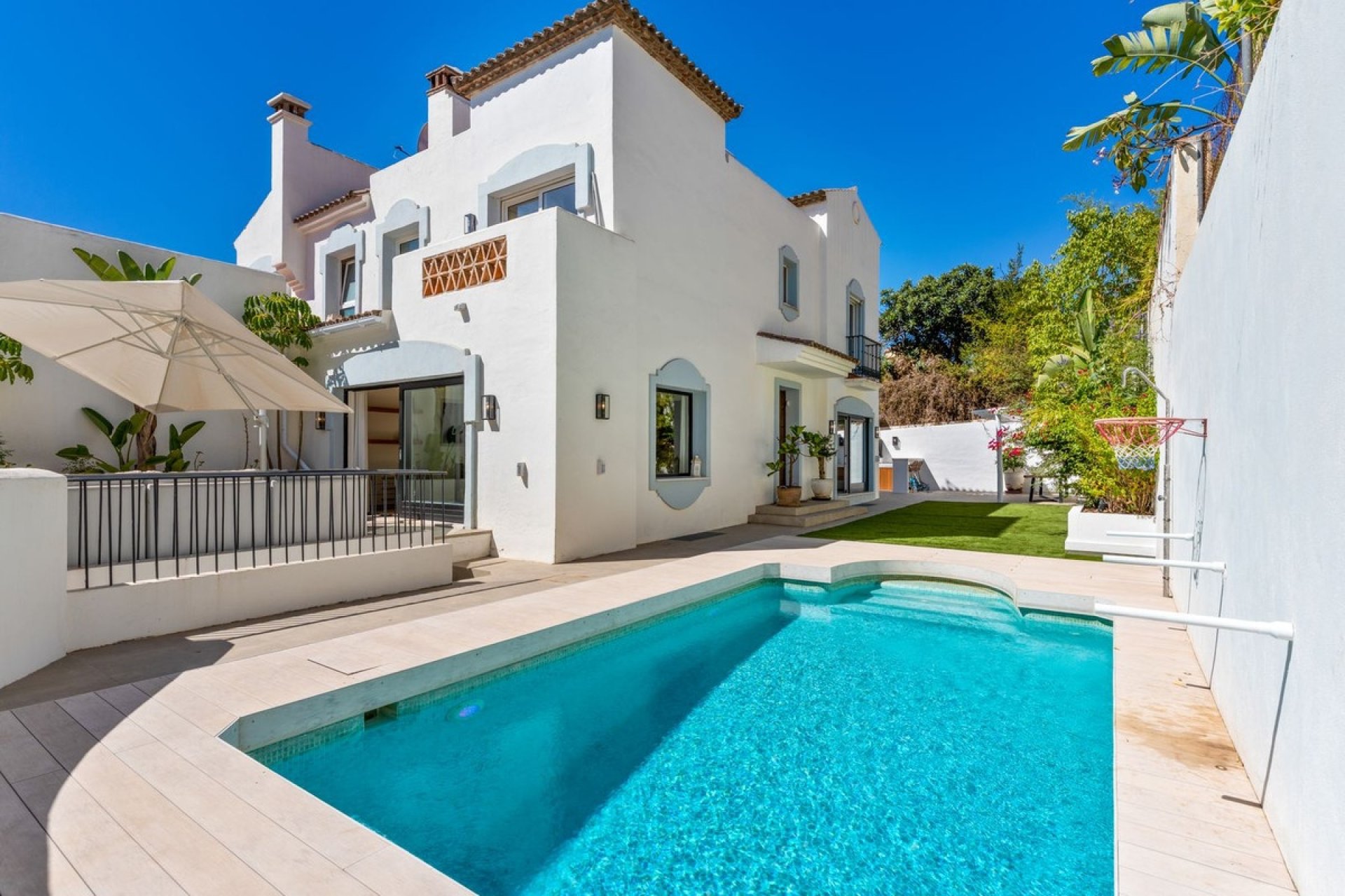 Resale - Villa - Marbella - Marbella Centro