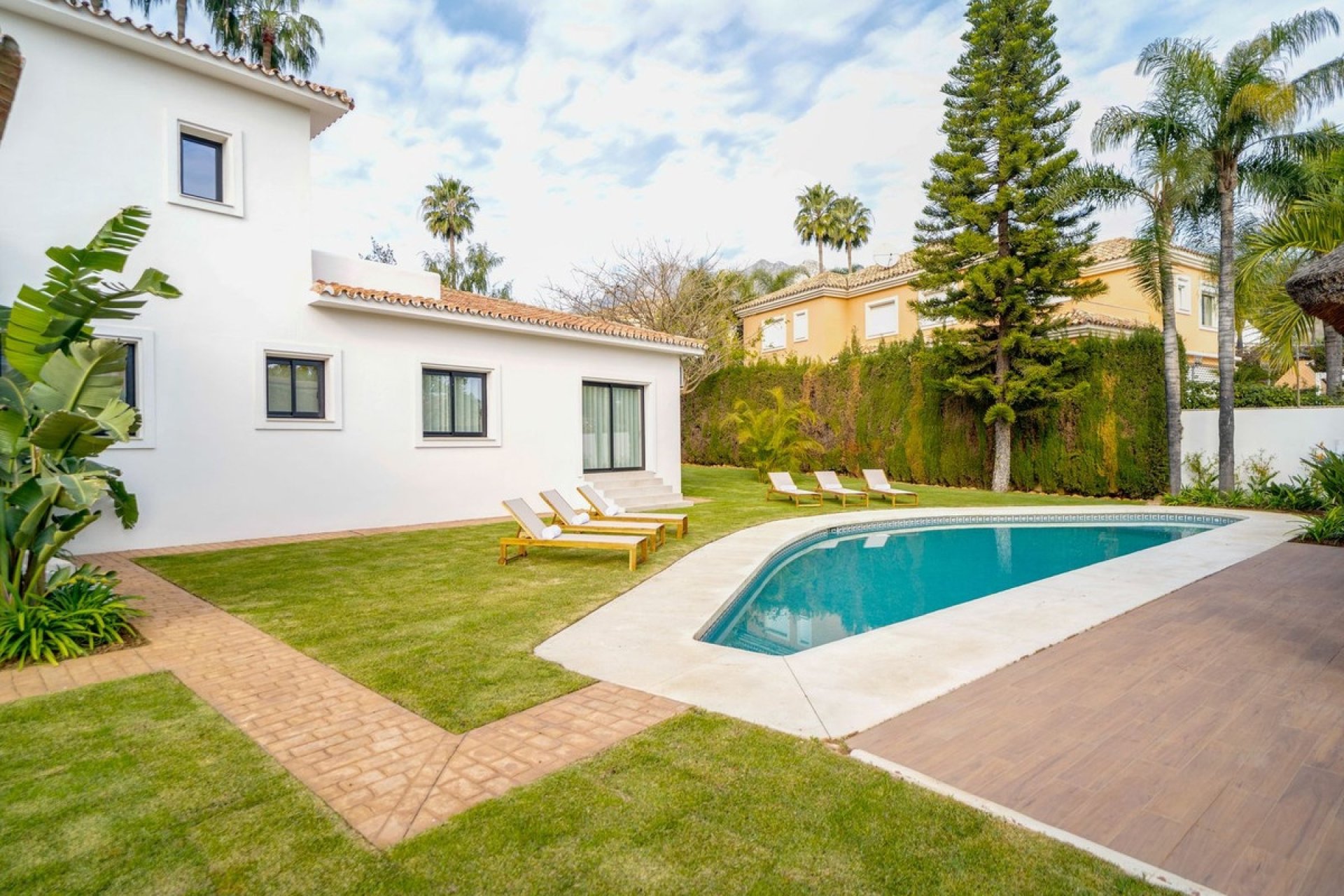 Resale - Villa - Marbella - Marbella Centro