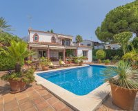 Resale - Villa - Marbella - Marbella Centro