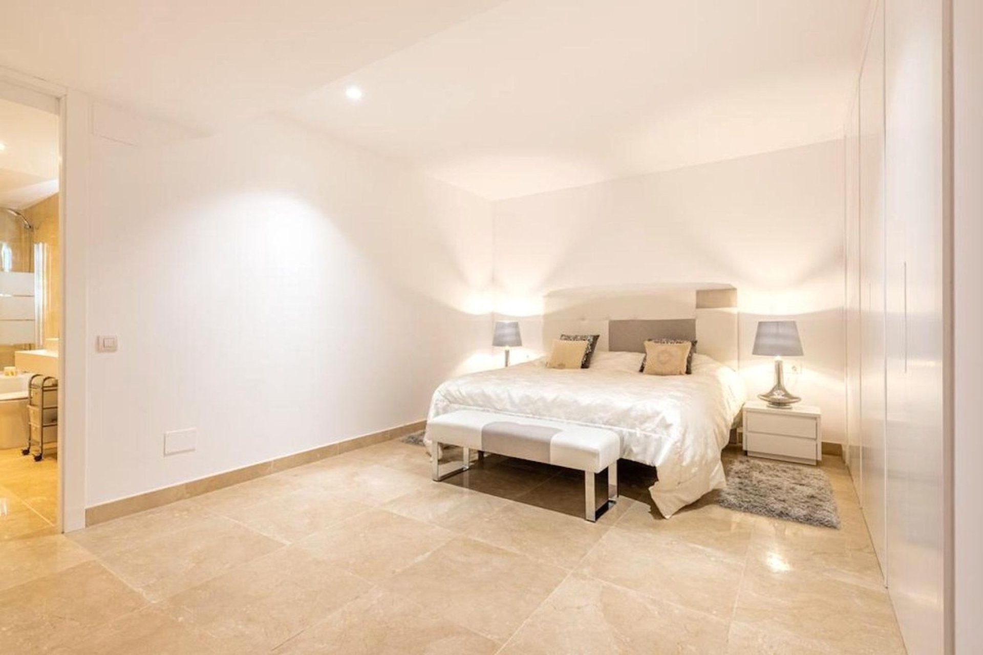 Resale - Villa - Marbella - Marbella Centro