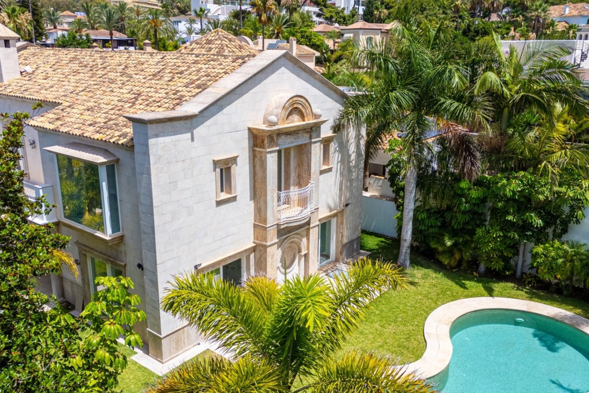 Resale - Villa - Marbella - Marbella Centro