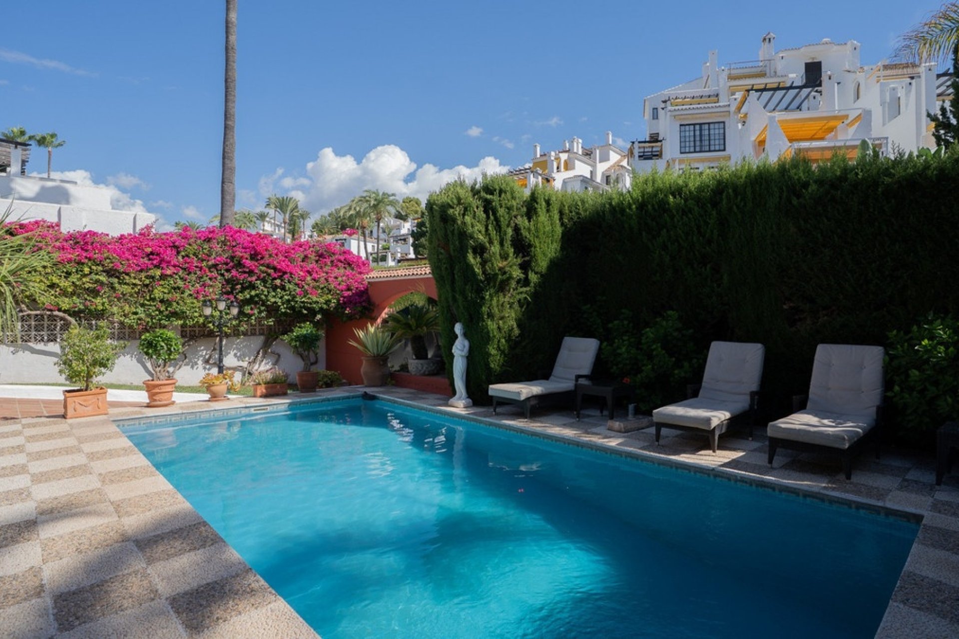 Resale - Villa - Marbella - Marbella Centro