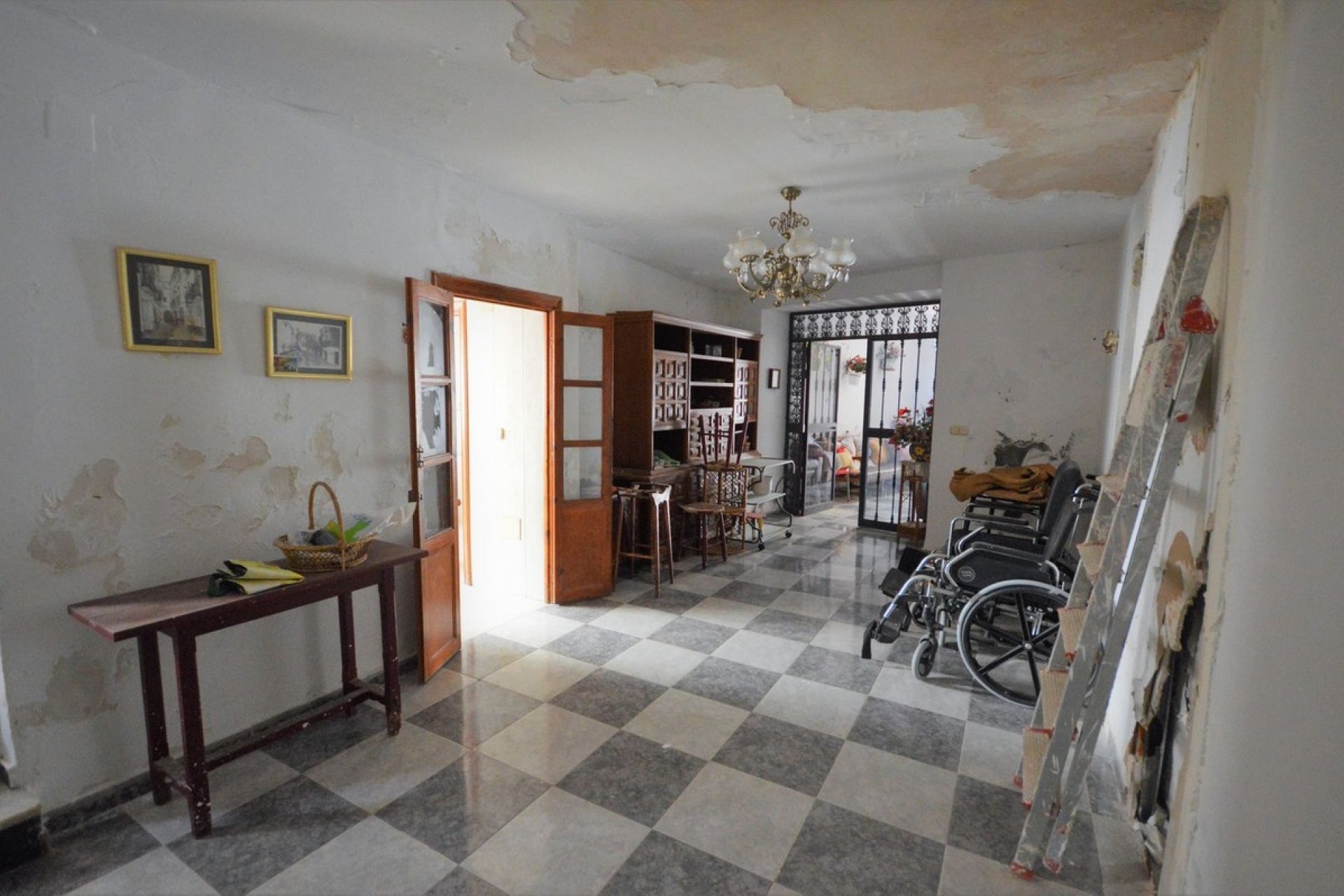 Resale - Villa - Marbella - Marbella Centro