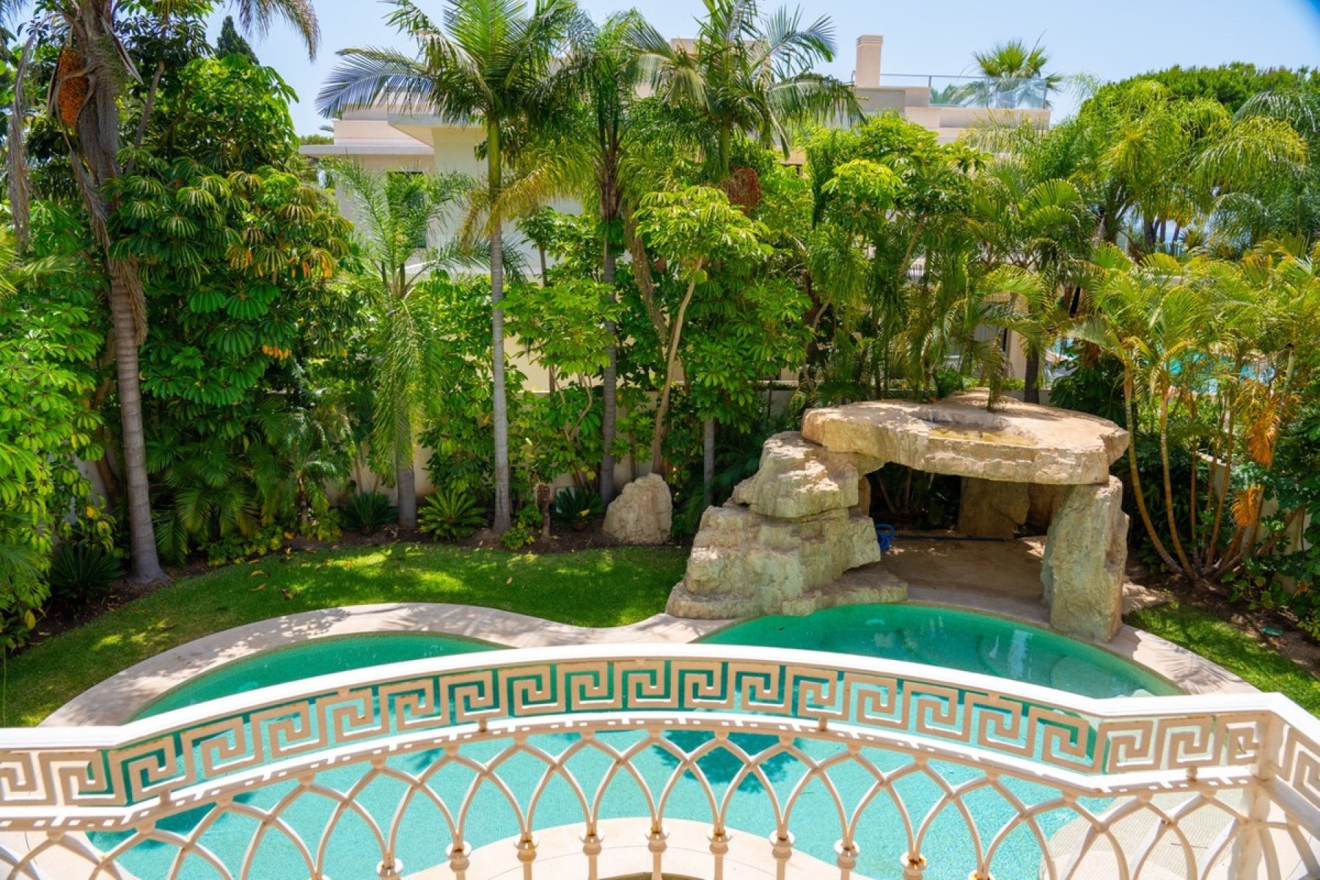 Resale - Villa - Marbella - Marbella Centro
