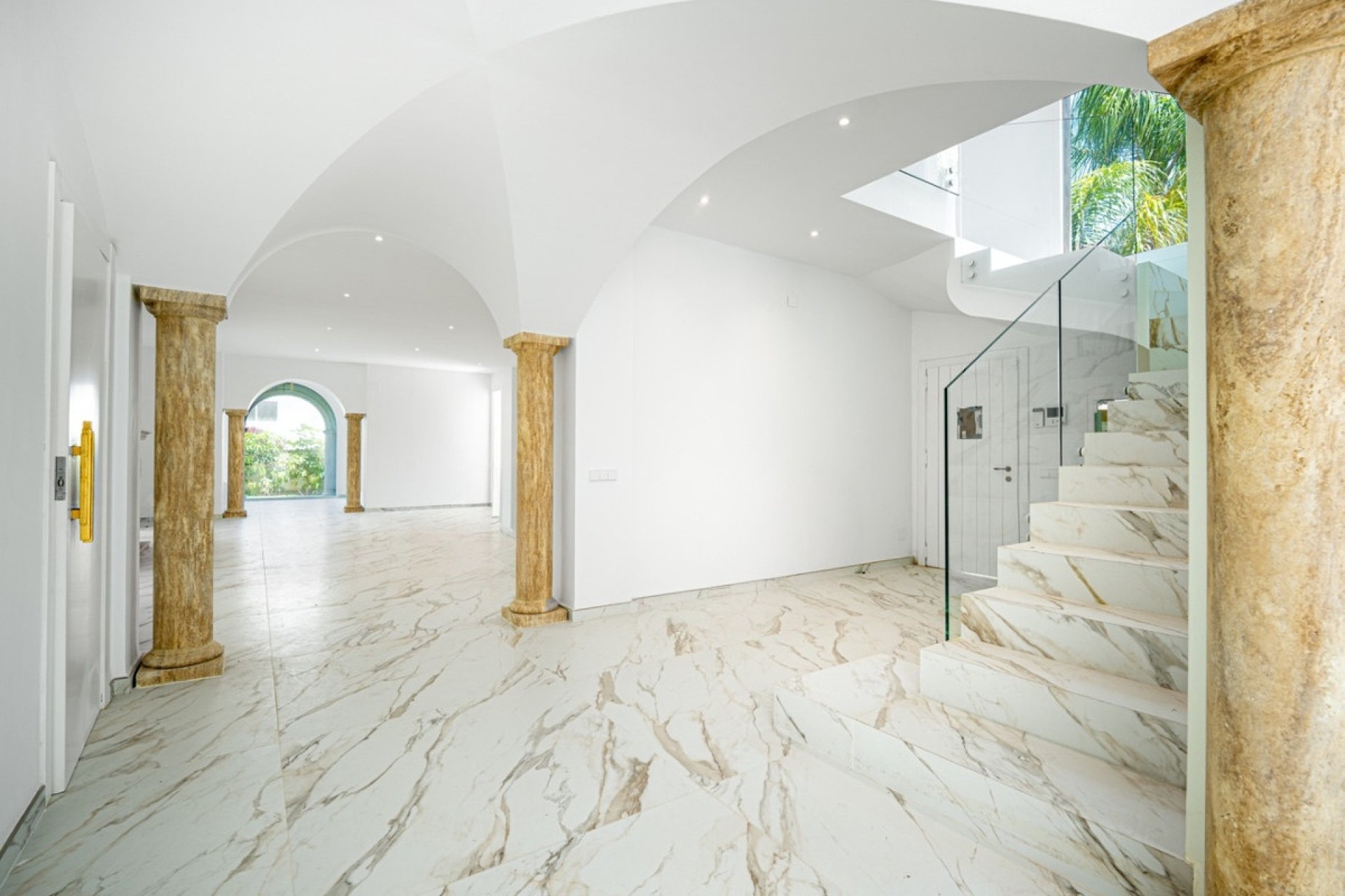 Resale - Villa - Marbella - Marbella Centro