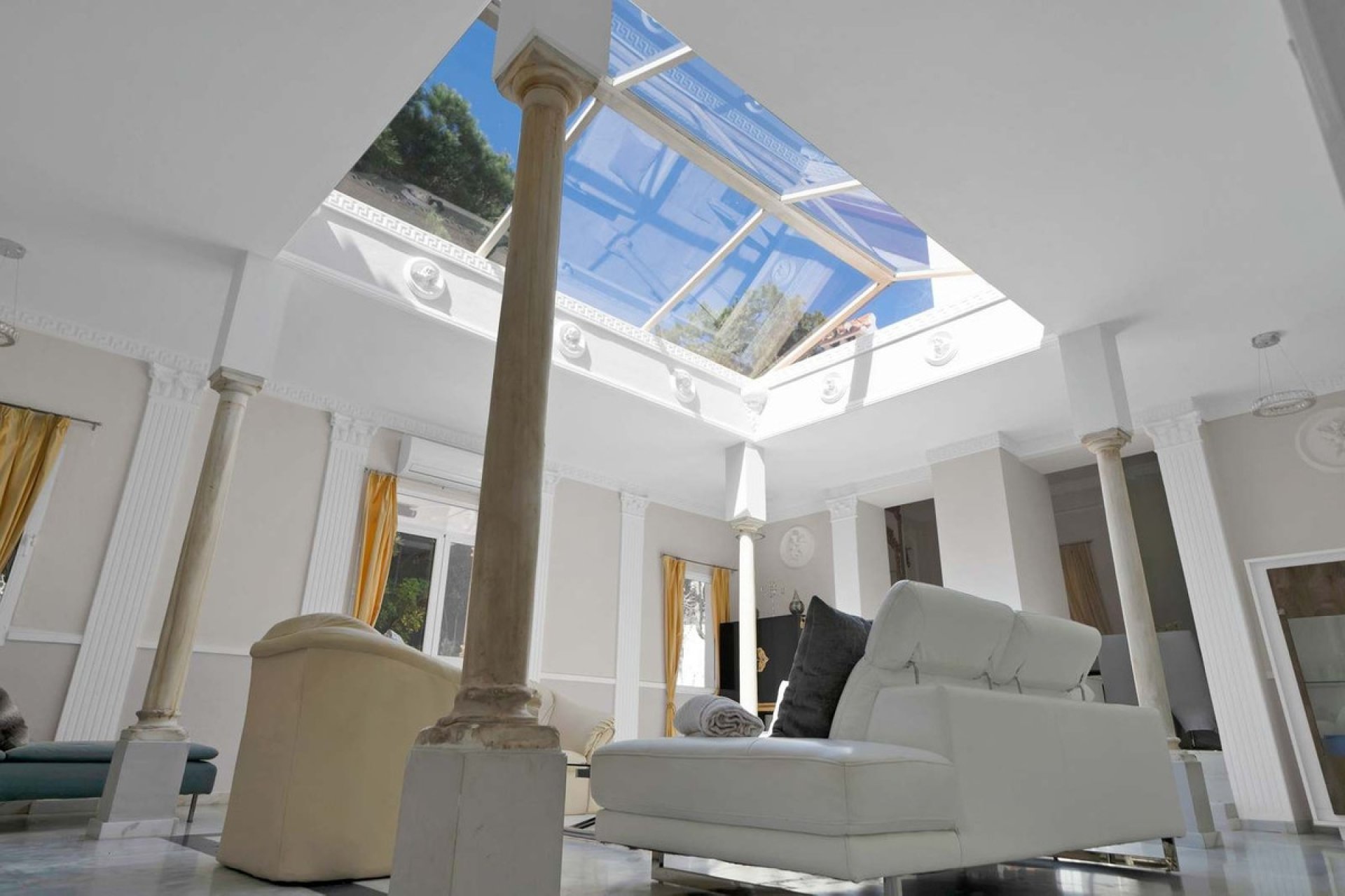 Resale - Villa - Marbella - Marbella Centro