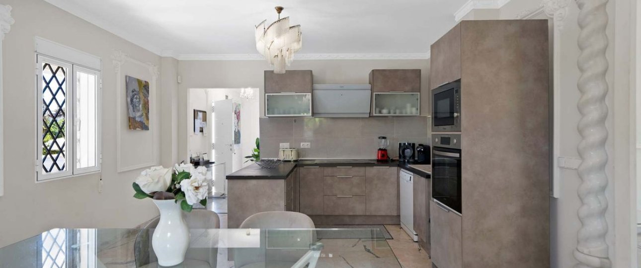 Resale - Villa - Marbella - Marbella Centro