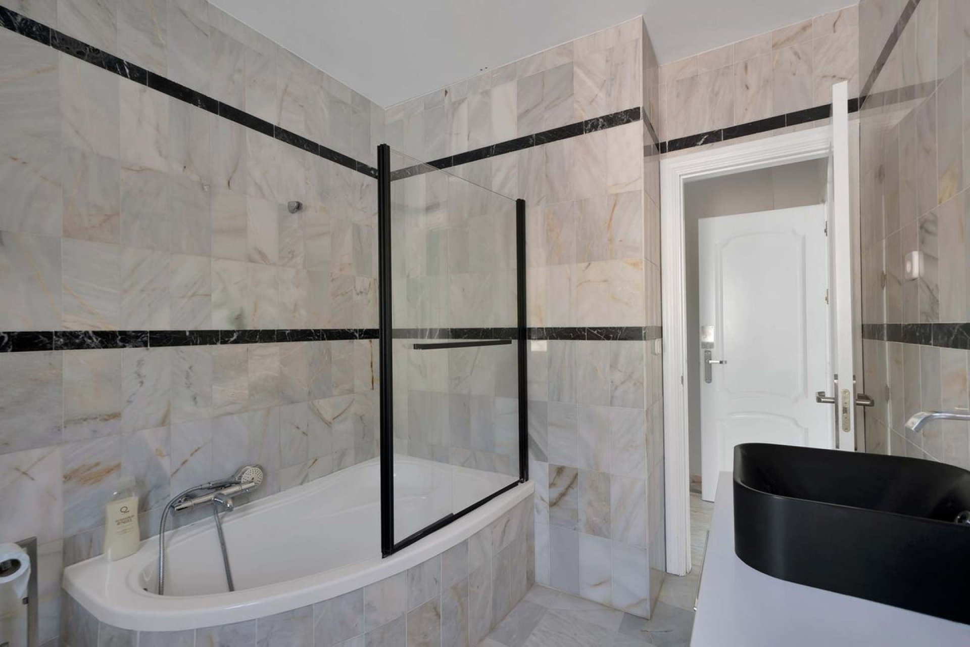 Resale - Villa - Marbella - Marbella Centro