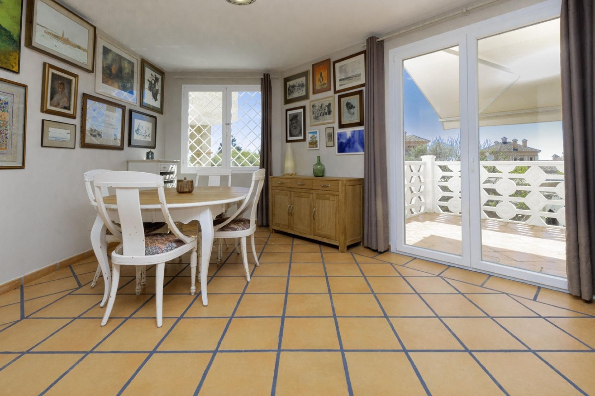 Resale - Villa - Marbella - Marbella Centro
