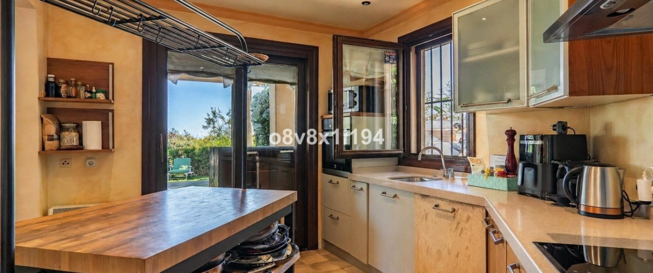 Resale - Villa - Marbella - Marbella Centro