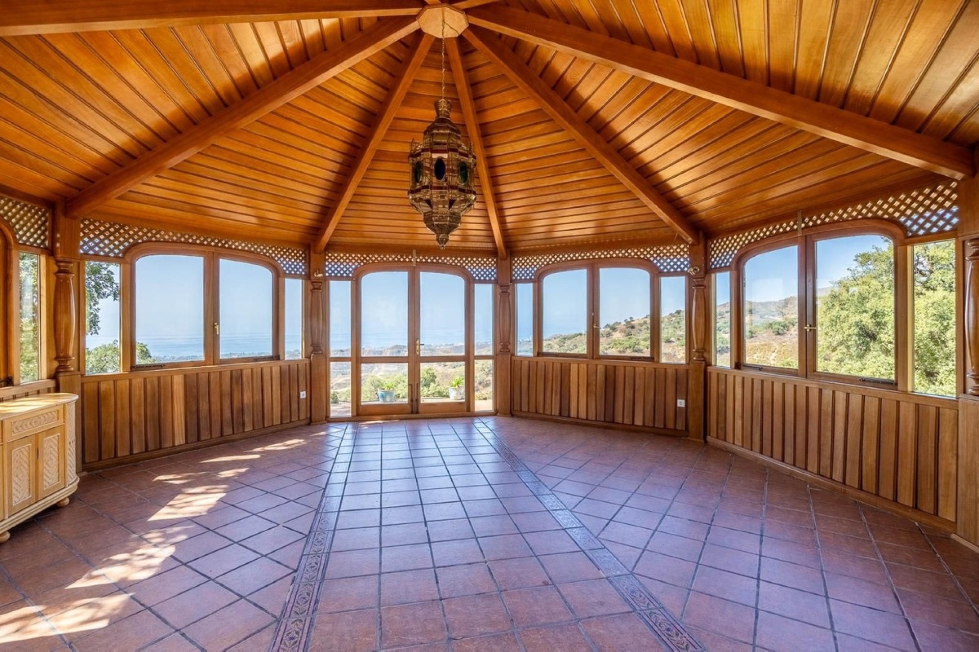 Resale - Villa - Marbella - Marbella Centro