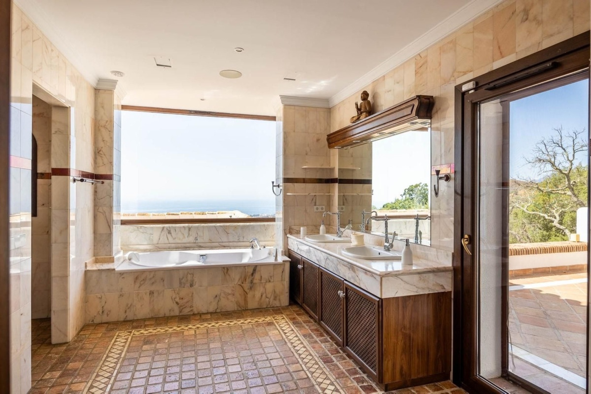 Resale - Villa - Marbella - Marbella Centro
