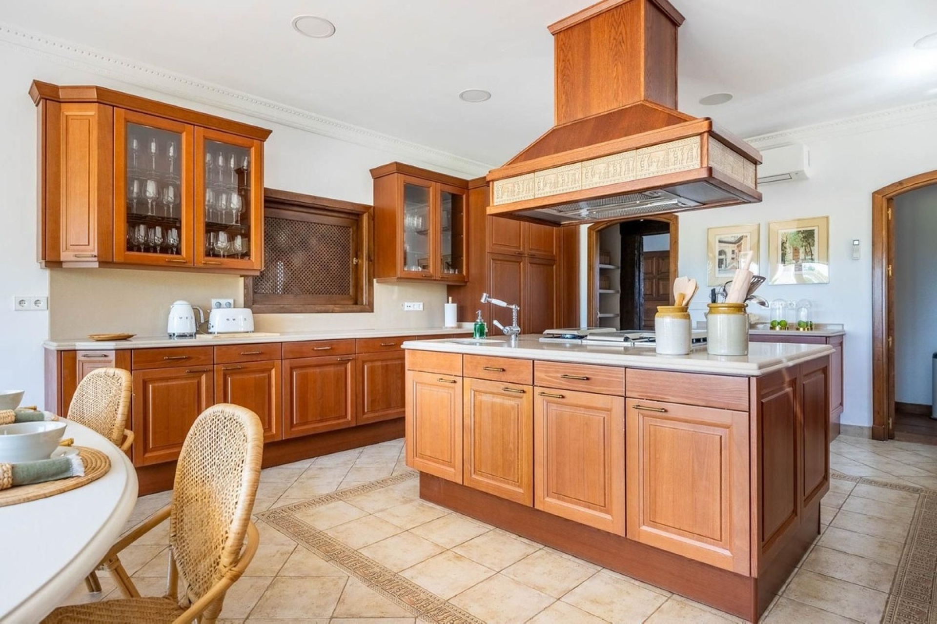 Resale - Villa - Marbella - Marbella Centro
