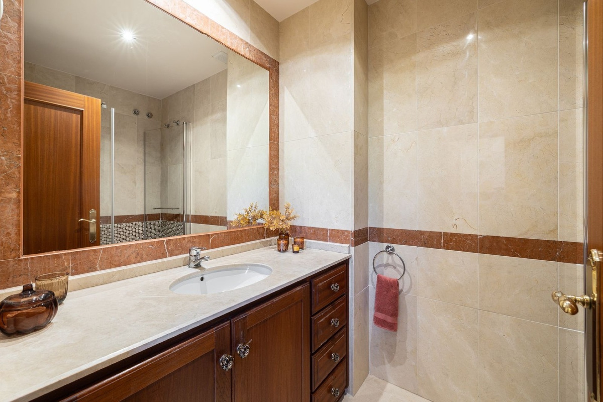 Resale - Villa - Marbella - Marbella Centro