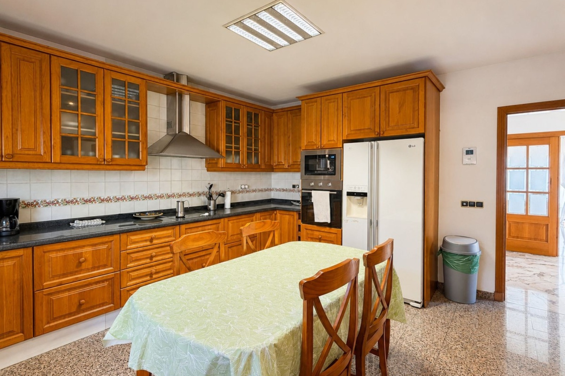 Resale - Villa - Marbella - Marbella Centro