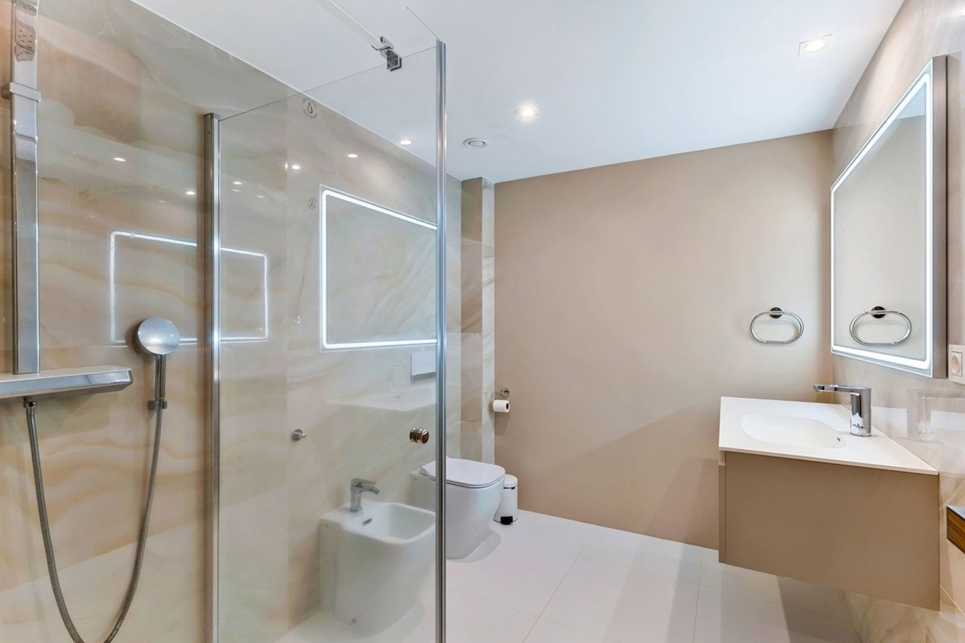 Resale - Villa - Marbella - Marbella Centro