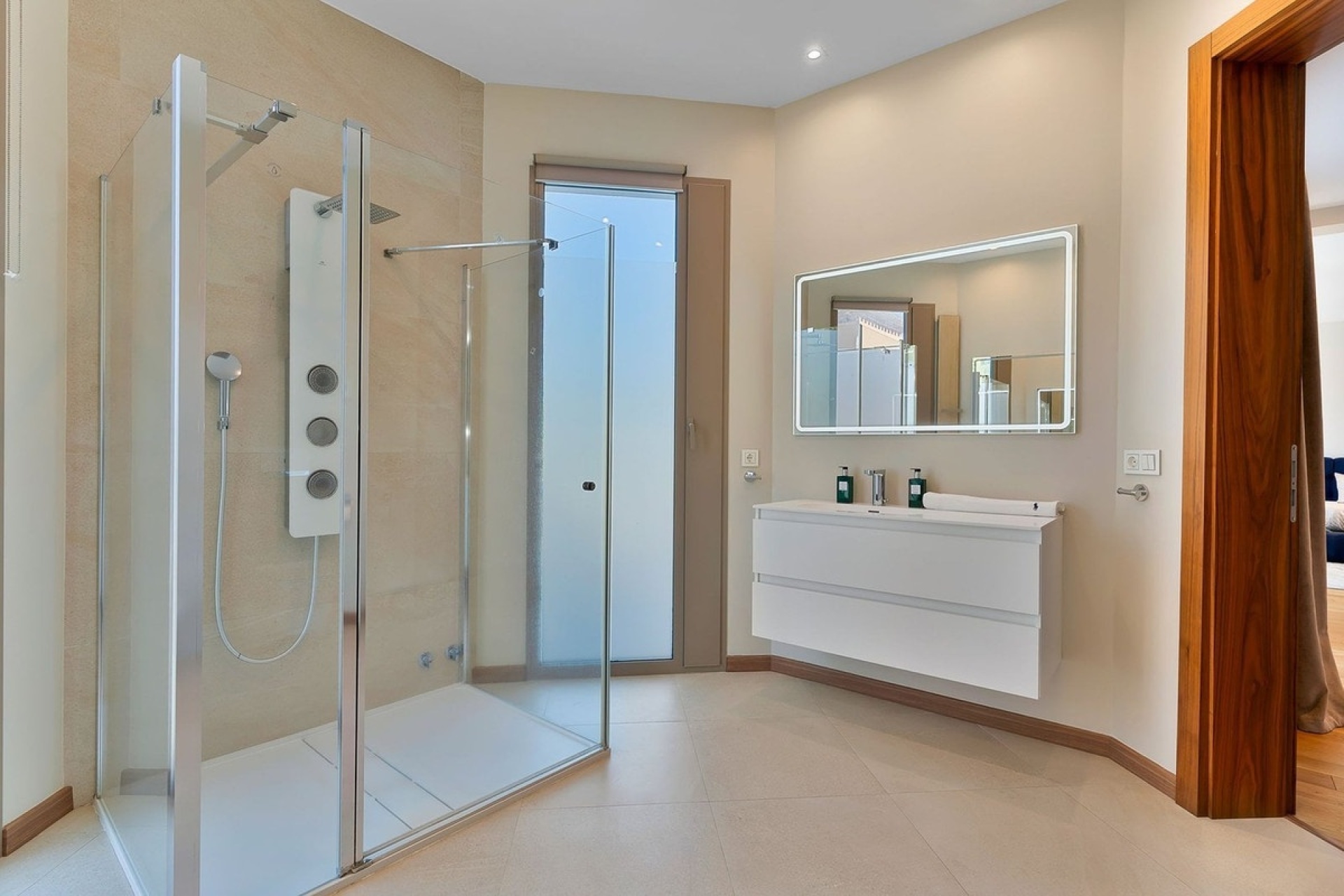 Resale - Villa - Marbella - Marbella Centro